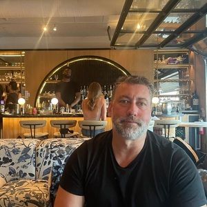 Meet your Posher, Jonathan